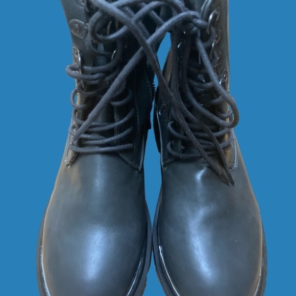 torrid Shoes - New Torrid Blue Gray Metal Heel & Cap Combat Boots 7W